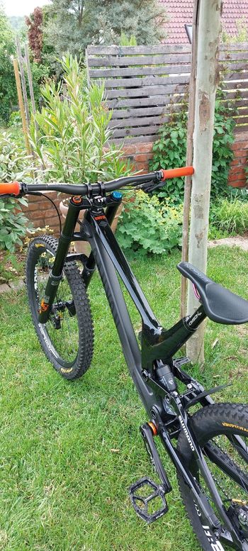 Used Canyon Sender CF 8.0 2019 2019 Mountainbike, Black, 27.5 — image 2 of 4