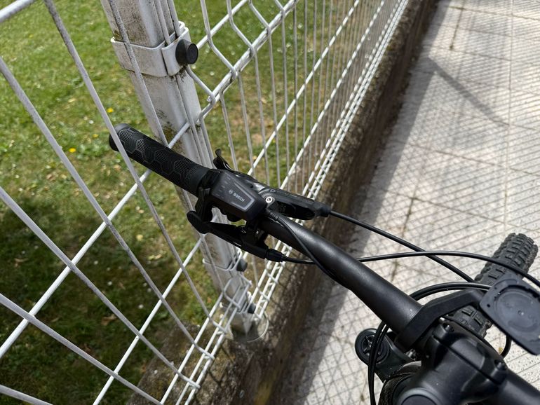 Used Trek Rail 7 Gen 3 2024 2024 Mountainbike, Black, 29 — image 4 of 12