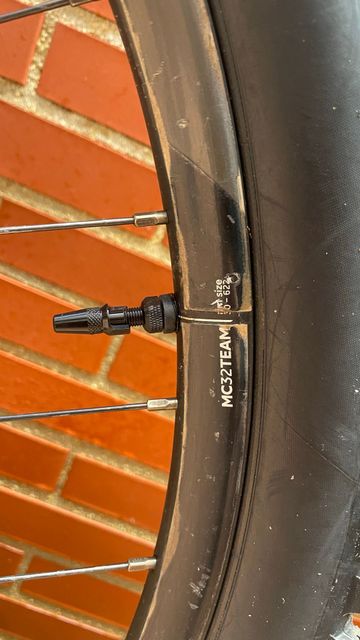 Brugt Orbea Rise Shimano Deore XT 2024 Mountainbike — billede 12 af 28