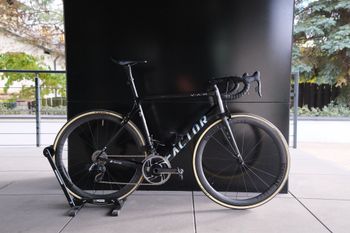 Used Factor O2 SRAM Red eTap AXS 2022 Road & Gravel