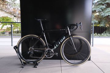 Factor O2 SRAM Red eTap AXS 2022 Road & Gravel d'occasion