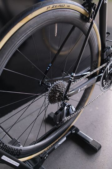 Used Factor O2 SRAM Red eTap AXS 2022 Road & Gravel, Black — image 2 of 12