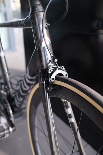 Used Factor O2 SRAM Red eTap AXS 2022 Road & Gravel, Black — image 3 of 12
