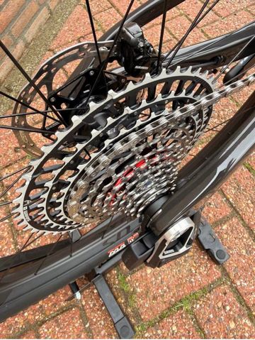 Używany Scott Spark RC SL 2025 2025 Mountainbike — zdjęcie 8 z 16