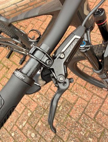 Używany Scott Spark RC SL 2025 2025 Mountainbike — zdjęcie 9 z 16