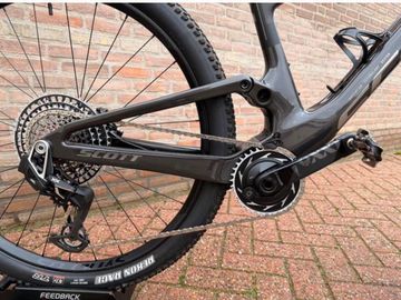 Używany Scott Spark RC SL 2025 2025 Mountainbike — zdjęcie 7 z 16