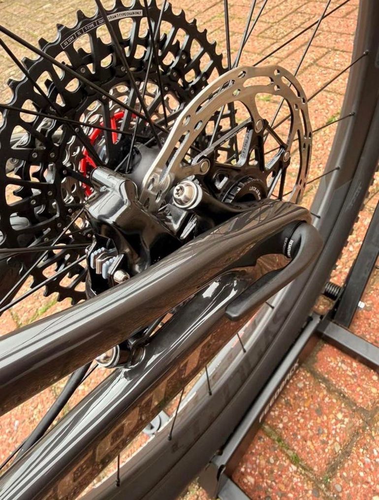 Used Scott Spark RC SL 2025 2025 Mountainbike, Black, 29 — image 15 of 16