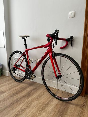 Used Trek Emonda sl6 Trek Emonda sl6 Custom Shimano Ultegra 2015 Road & Gravel, Red — image 3 of 8