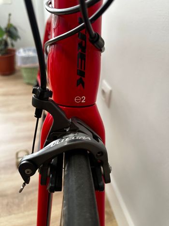 Used Trek Emonda sl6 Trek Emonda sl6 Custom Shimano Ultegra 2015 Road & Gravel, Red — image 8 of 8