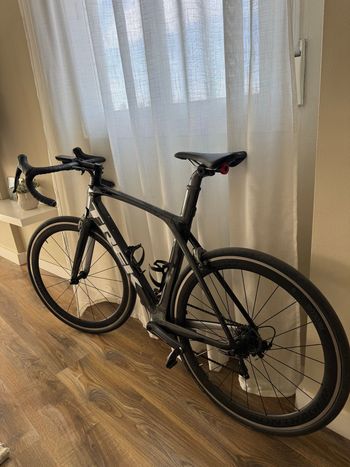 Used Trek Madone 9.0 2018 2018 Road & Gravel, Schwarz — image 4 of 15