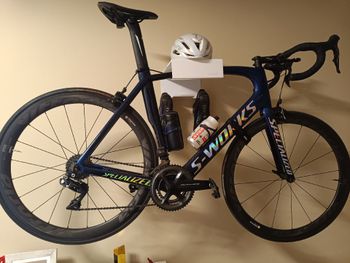 Used Specialized Venge Shimano Dura Ace Di2 2017 Road & Gravel — image 2 of 3