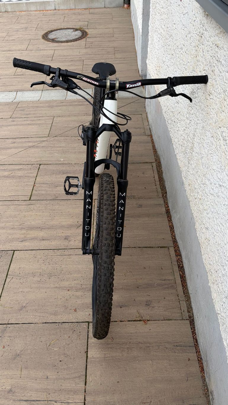Used Canyon Neuron Shimano Deore 2024 Mountainbike, White — image 10 of 12