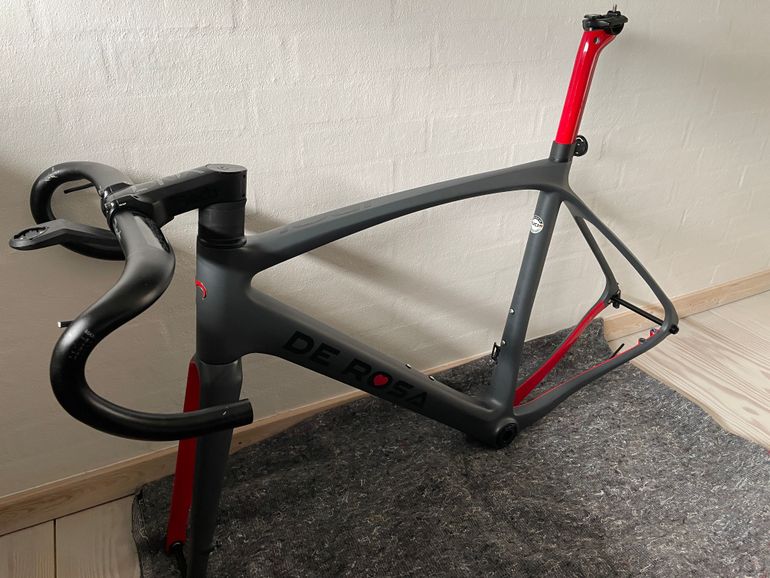 Used De Rosa Idol Disc Carbon frameset 2022 Frameset 2022 Road & Gravel, Light Gray — image 2 of 11