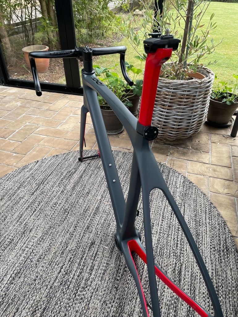 Used De Rosa Idol Disc Carbon frameset 2022 Frameset 2022 Road & Gravel, Light Gray — image 5 of 11