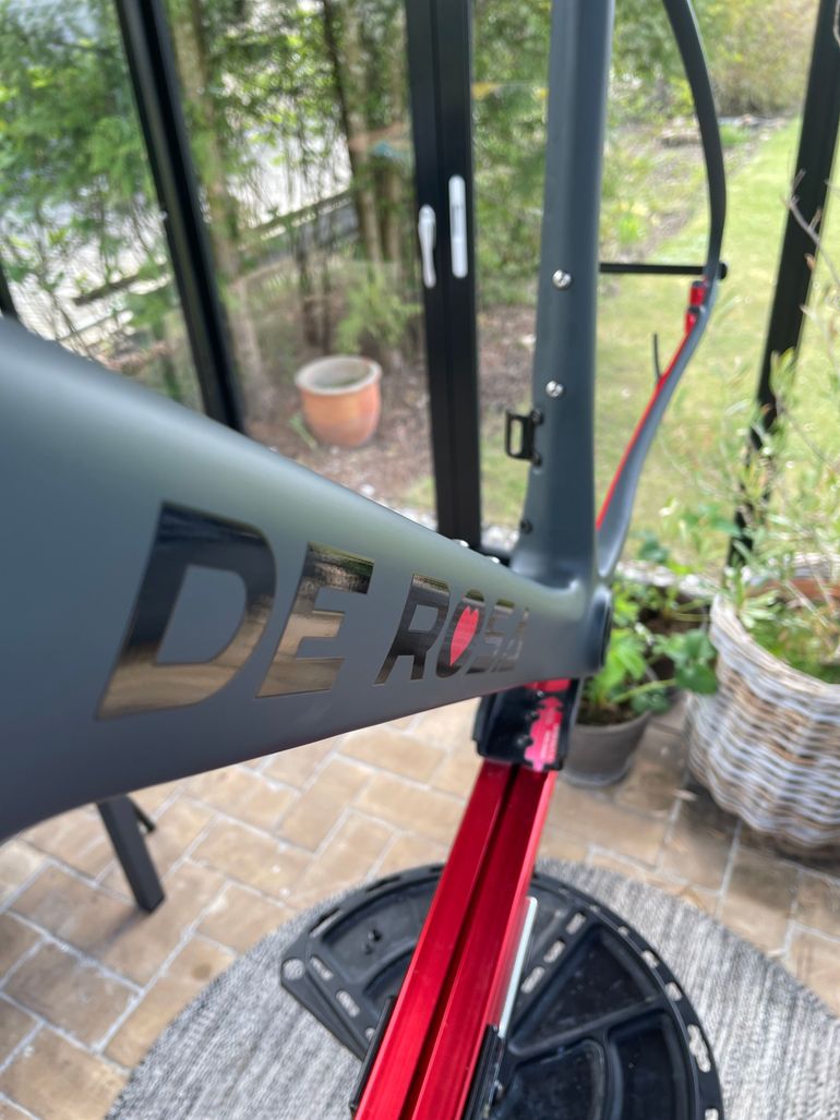 Used De Rosa Idol Disc Carbon frameset 2022 Frameset 2022 Road & Gravel, Light Gray — image 4 of 11