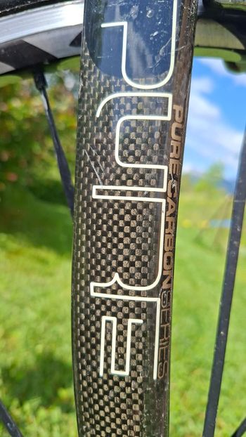 Used Lapierre Lapierre Ultimate Carbone Campagnolo Record 10V Roues Mavic 2005 Road & Gravel — image 3 of 12