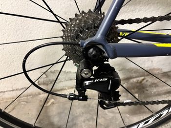 Used Cannondale CANNONDALE Caad12 2018 2018 Road & Gravel, Hellgrau — image 2 of 5