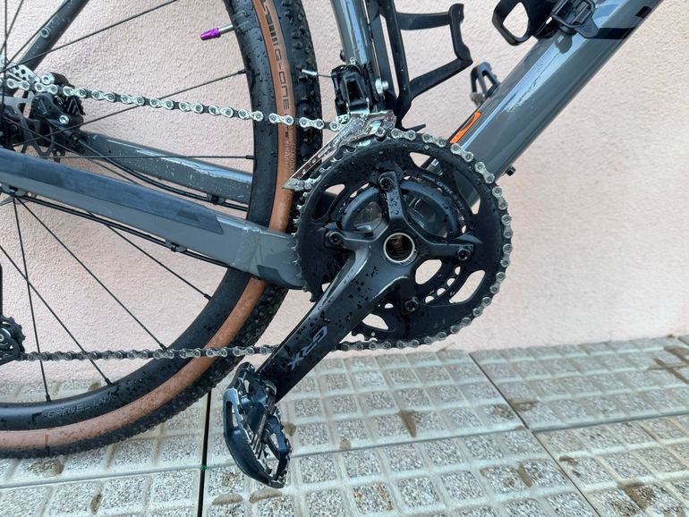 Used Canyon Grizl 6 2024 2024 Road & Gravel, Hellgrau — image 3 of 8