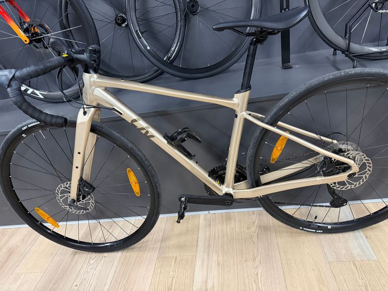 Used Liv Devote 0 2024 2024 Road & Gravel — image 13 of 16