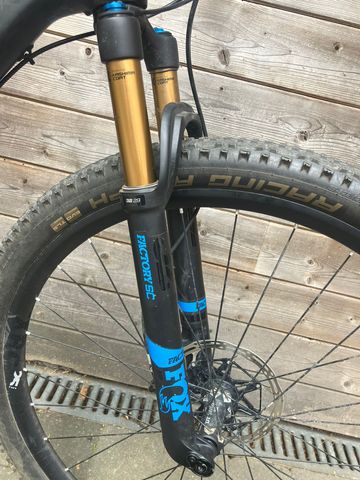 Używany CUBE ELITE C:68 SLT 2019 2019 Mountainbike — zdjęcie 7 z 16