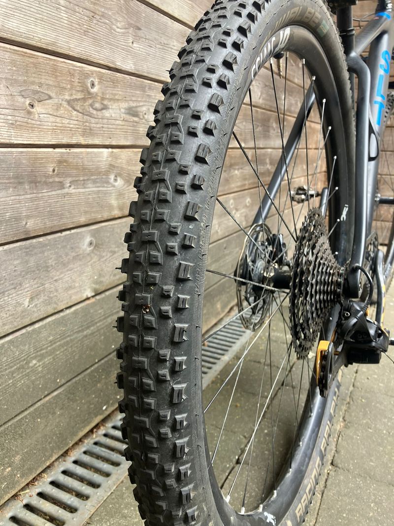 Używany CUBE ELITE C:68 SLT 2019 2019 Mountainbike — zdjęcie 3 z 16
