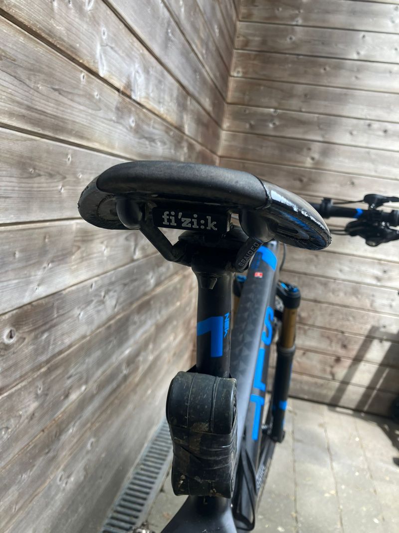 Używany CUBE ELITE C:68 SLT 2019 2019 Mountainbike — zdjęcie 12 z 16