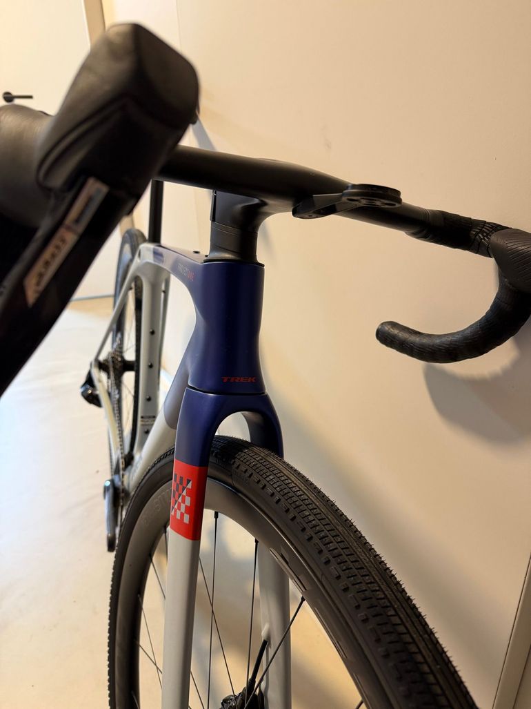 Used Trek Checkmate SLR 7 AXS 2025 2025 Road & Gravel — image 5 of 6