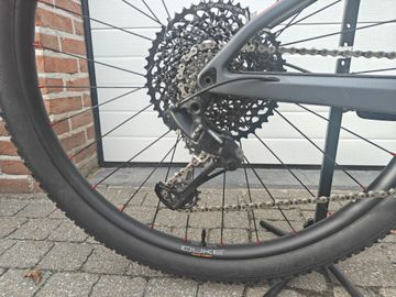 Käytetty BMC FOURSTROKE 01 THREE 2019 2019 Mountainbike — kuva 3 / 5