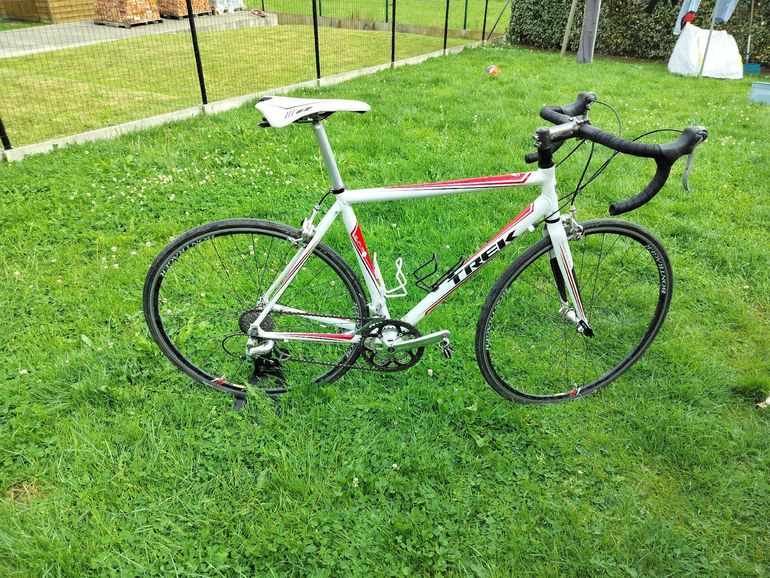 Used Trek 1.2 Shimano Sora 2010 Road & Gravel, White — image 2 of 8