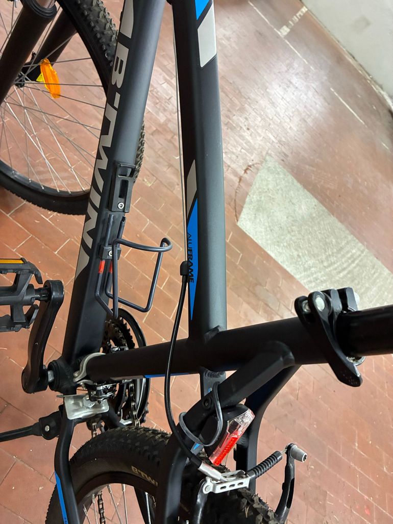 Used rockrider 340 Rockrider 340 Custom Shimano Tourney 2017 Mountainbike, Black — image 3 of 7