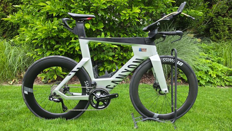 Used Canyon Speedmax CFR Disc Di2 2021 2021 Road & Gravel — image 2 of 29