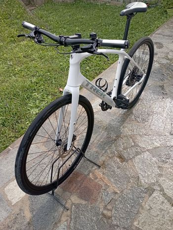 Used Trek FX Sport 4 2022 2022 Urban, White — image 3 of 7