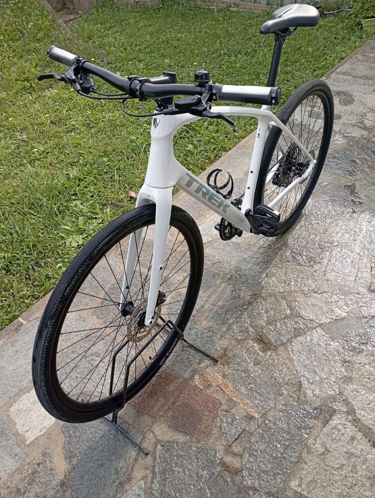 Used Trek FX Sport 4 2022 2022 Urban, White — image 3 of 7