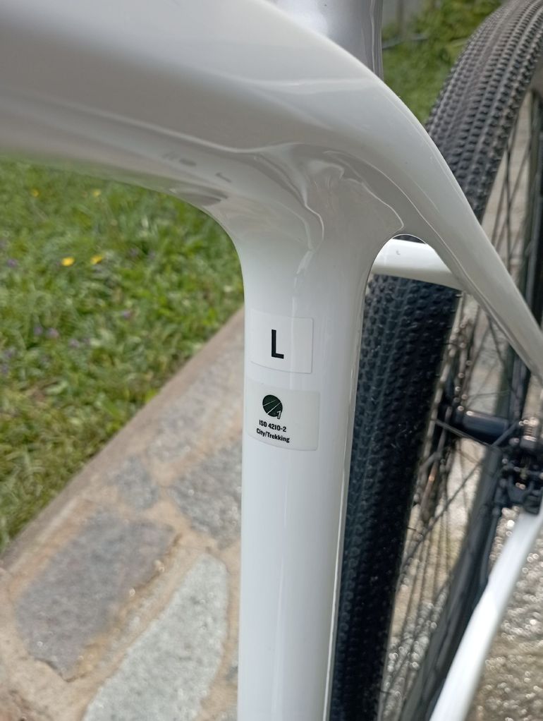 Used Trek FX Sport 4 2022 2022 Urban, White — image 4 of 7