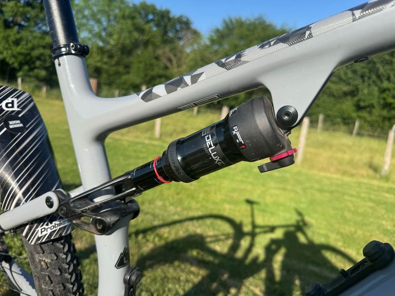 Used Specialized Epic EVO 2021 2021 Mountainbike, Light Gray, 29 — image 5 of 11
