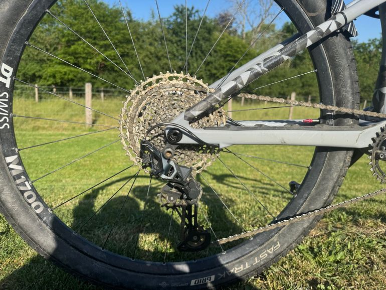 Used Specialized Epic EVO 2021 2021 Mountainbike, Light Gray, 29 — image 3 of 11