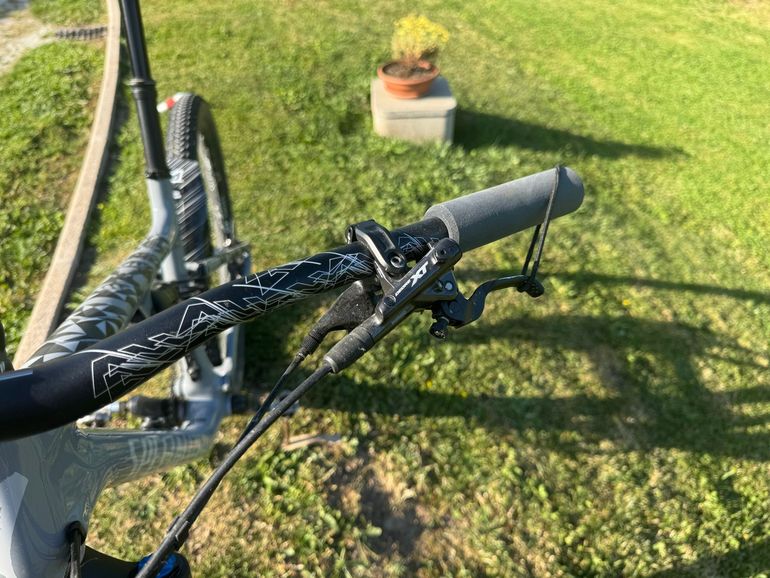 Used Specialized Epic EVO 2021 2021 Mountainbike, Light Gray, 29 — image 9 of 11