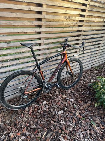 Used Trek Émonda SLR 7 Disc 2020 2020 Road & Gravel, Black — image 2 of 6
