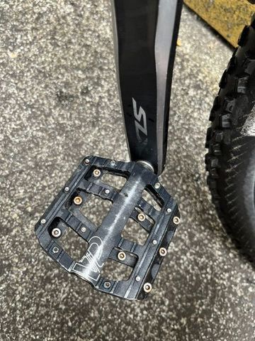 Używany Canyon AL 6.0 2017 2017 Mountainbike — zdjęcie 29 z 34