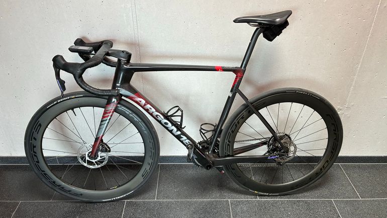 Used Argon 18 Sum Pro SRAM Force AXS 2025 2025 Road & Gravel, Black — image 2 of 3