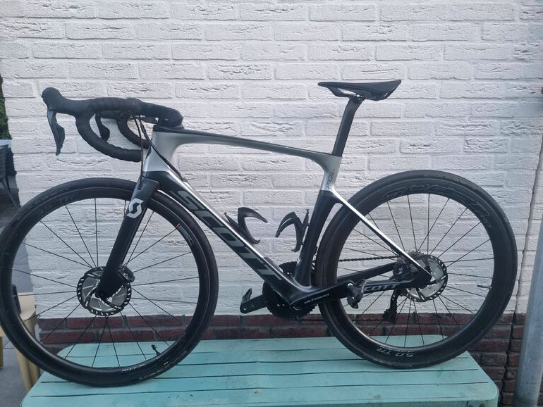 Used Scott Foil 20 disc silver/black 2019 2019 Road & Gravel, Hellgrau — image 2 of 10