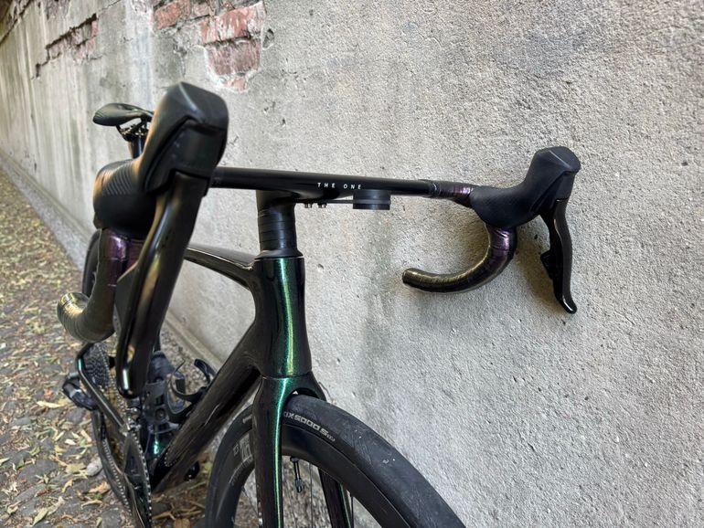 Used Velobuild Velobuild Custom SRAM Rival eTap AXS 2024 Road & Gravel, Green — image 11 of 35