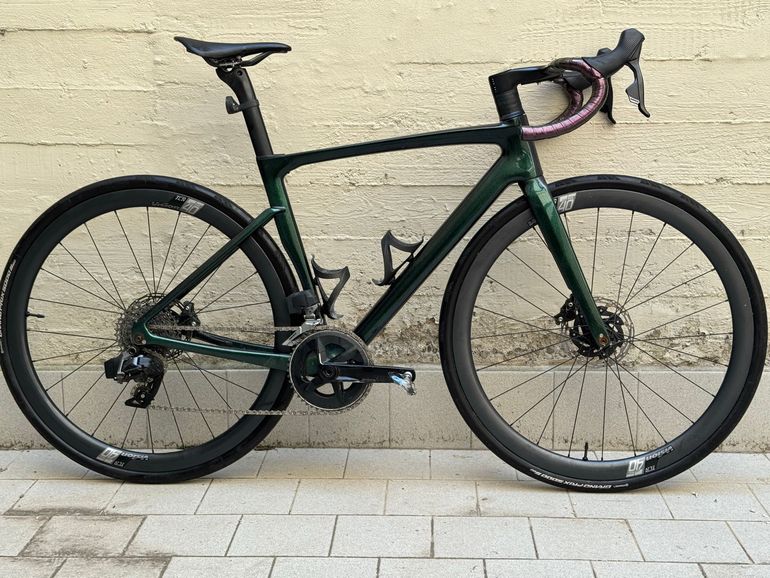 Used Velobuild Velobuild Custom SRAM Rival eTap AXS 2024 Road & Gravel, Green — image 34 of 35