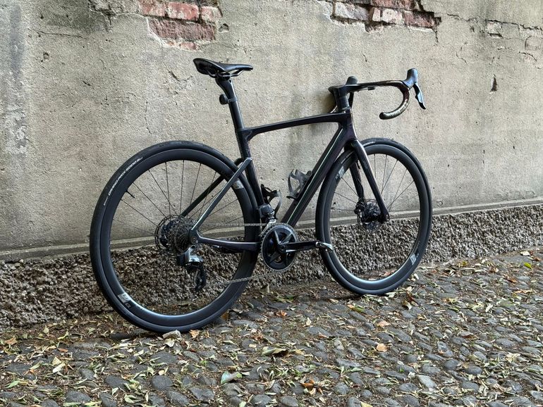 Used Velobuild Velobuild Custom SRAM Rival eTap AXS 2024 Road & Gravel, Green — image 4 of 35
