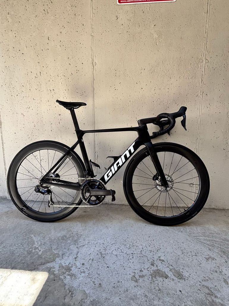 Used Giant Propel Advanced Pro 0 Di2 2025 2025 Road & Gravel — image 1 of 7