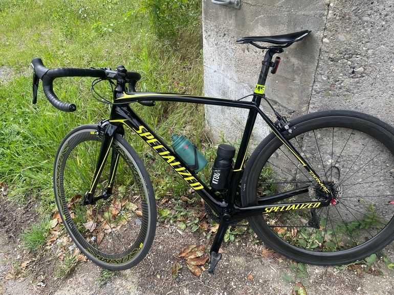 Used Specialized Tarmac SL4 Sport 2017 2017 Road & Gravel, Black — image 3 of 8