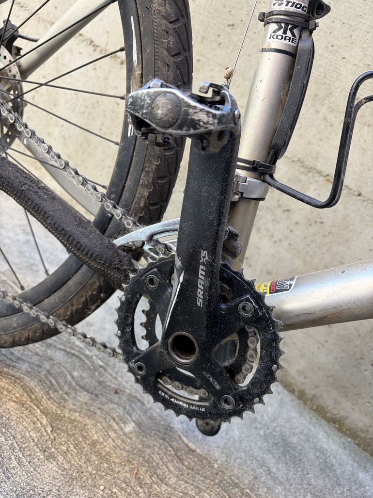 Used Carraro Carraro Custom Shimano Deore 2006 Mountainbike, Light Gray — image 3 of 6