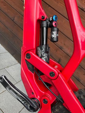Used YT Industries TUES 29 CF Pro 2019 2019 Mountainbike, Red, 29 — image 7 of 9