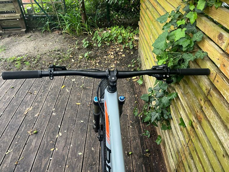 Used BMC BMC Teamelite TE02 X1 Modell 2016 Carbon L 2016 Mountainbike, Light Gray, 29 — image 15 of 18