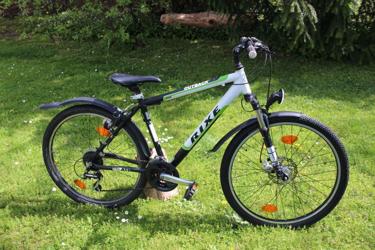 Used rixe Outback 2016 Urban — image 1 of 6